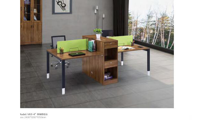 员工办公桌